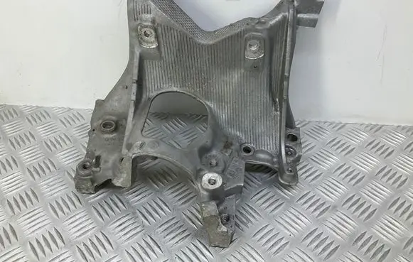 Audi A4 S4 B9 Engine mounting bracket 8W0399295E
