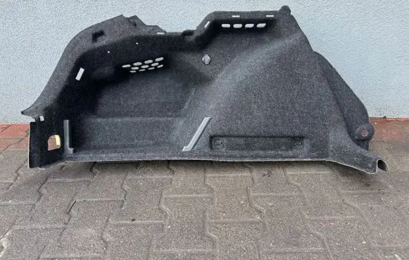 Skoda Octavia Mk4 Trunk/boot lower side trim panel 5E6867427A