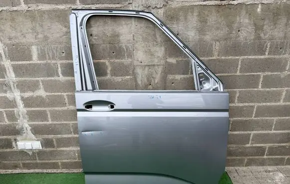 Volkswagen Multivan T7 Front door 7T0831312B