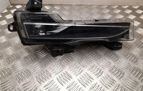 Tesla Model 3 Fog light set 107739600C