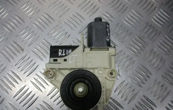 Renault Laguna III Rear window lifting mechanism without motor 827310001R