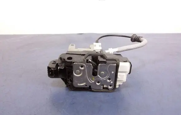 Volvo XC60 Rear door lock 31462449