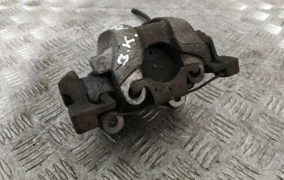Mercedes-Benz E W212 Rear brake caliper A2124230081