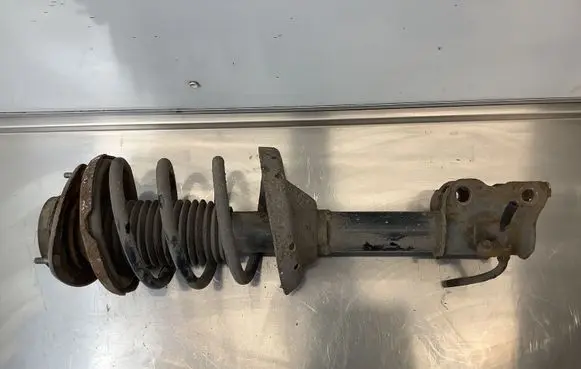 Subaru Tribeca Front shock absorber with coil spring 