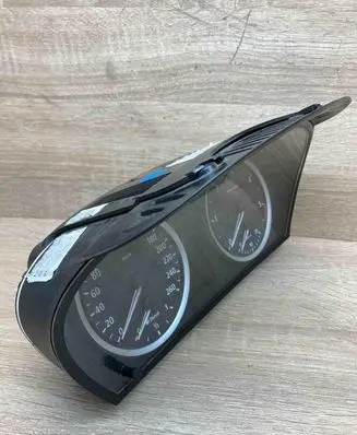 BMW 5 E60 E61 Speedometer (instrument cluster) 6958600 110080213 LHD