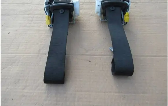 Mercedes-Benz S W222 Front seatbelt 22228601185