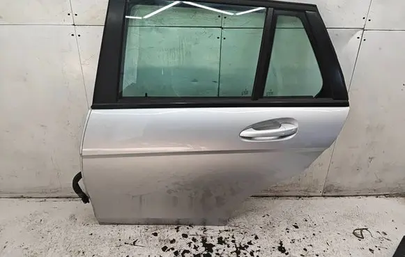 Mercedes-Benz C W204 Rear door DRZLTMBW204