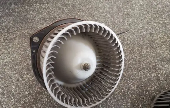 Mazda 626 Heater fan/blower HB111GA5RA