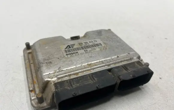 Ford Galaxy Engine control unit/module 038906019FA 28SA5592 YM2112A650KB