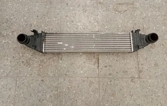 Mercedes-Benz E W212 Intercooler radiator