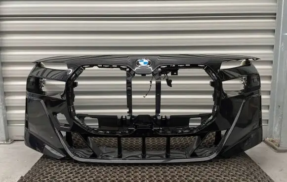 BMW 7 G70 Front bumper