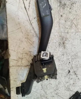 Skoda Octavia Mk2 (1Z) Indicator stalk 1K0953513G 01103512 10351291900220