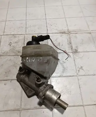 Renault Clio II Master brake cylinder 7700417649