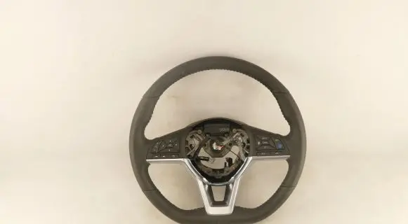 Nissan X-Trail T32 Steering wheel 058C2