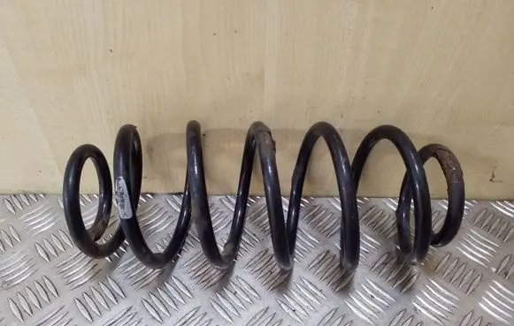 Toyota Yaris Rear coil spring