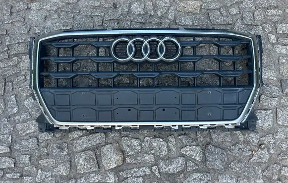 Audi Q2 - Front bumper upper radiator grill 81a853651h