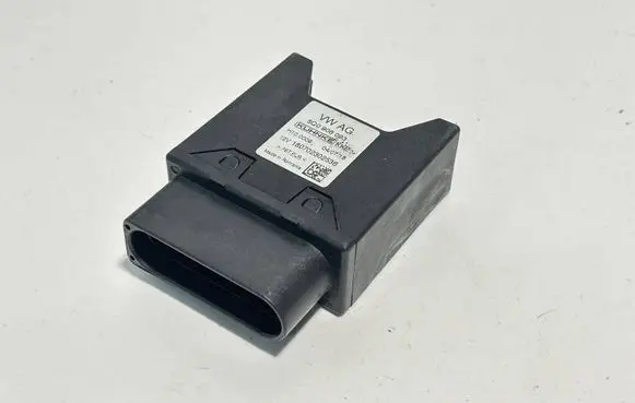 Audi Q2 - Fuel injection pump control unit/module 5Q0906093 38105