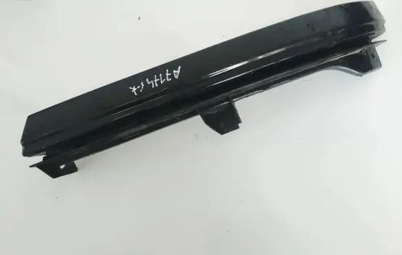 Under headlight/headlamp trim