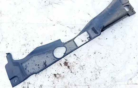 Audi A4 S4 B8 8K Wiper trim 8K2819447