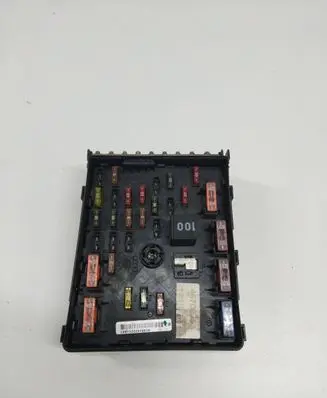 Volkswagen PASSAT B7 Fuse module 3C0937125 63592770