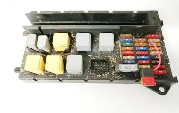 Volkswagen Crafter Fuse box set 518817028