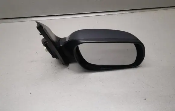 Mazda 2 Front door electric wing mirror