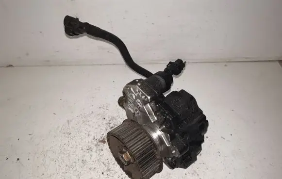 Chrysler Voyager Fuel injection high pressure pump 0445010034