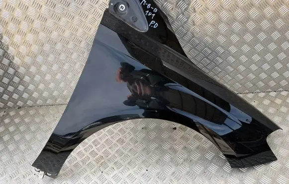 Mercedes-Benz B W246 W242 Fender 