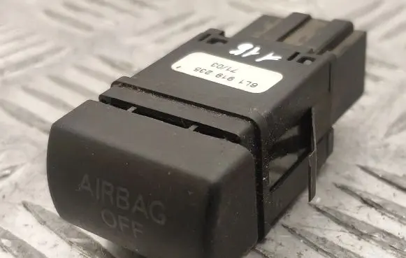 Seat Ibiza III (6L) Passenger airbag on/off switch 6L1919235