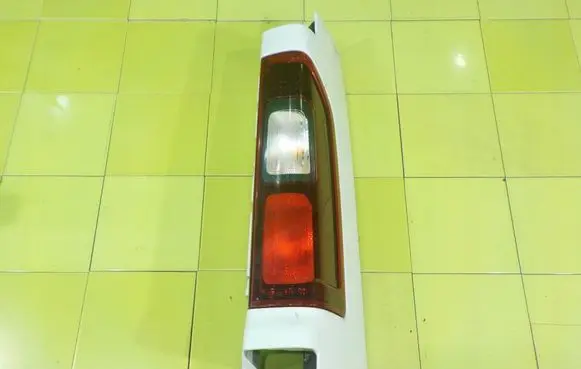 Renault Trafic III (X82) Rear/tail lights 18AB20