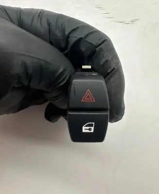 BMW 5 F10 F11 Hazard light switch 9161896 6131