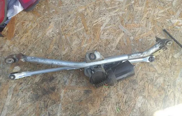Audi A4 S4 B5 8D Front wiper linkage and motor 0390241132