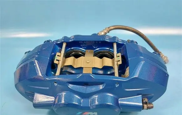 BMW 2 F22 F23 Front brake caliper 340P440