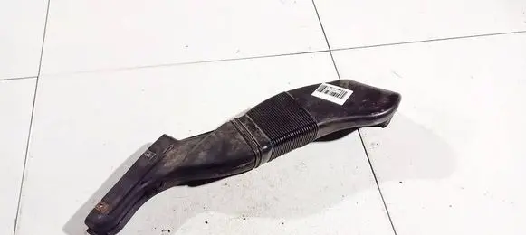 Audi A4 S4 B5 8D Air intake hose/pipe 8d0129617e