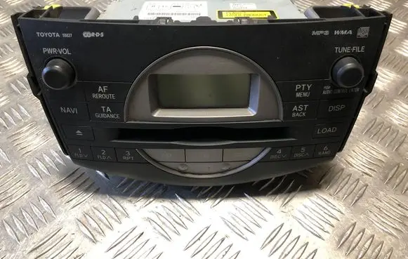 Toyota RAV 4 (XA20) Radio/CD/DVD/GPS head unit 8612042220 86120-42220