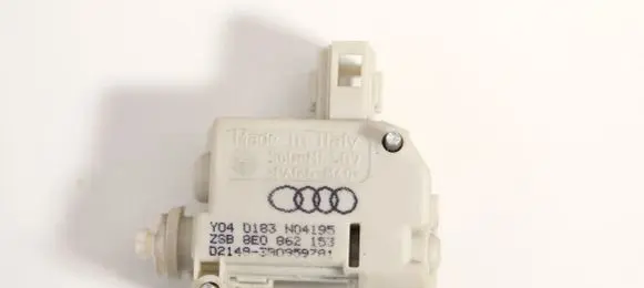 Audi A4 S4 B6 8E 8H Central locking motor 8E0862153