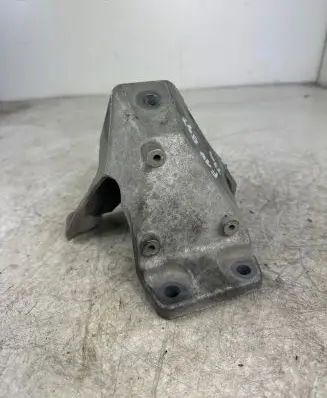 BMW 5 F10 F11 Engine mounting bracket 6793004 13807410 ENAC46000