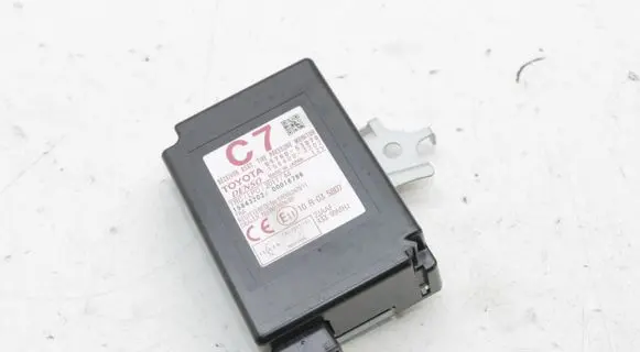 Lexus IS III XE30 Tire pressure control unit 8976053070