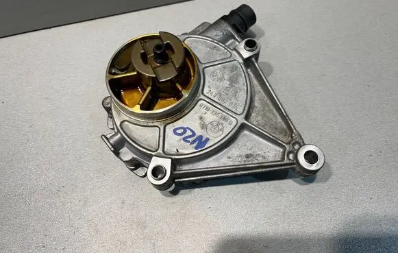 BMW 4 F32 F33 Vacuum pump 0710336189 247002016
