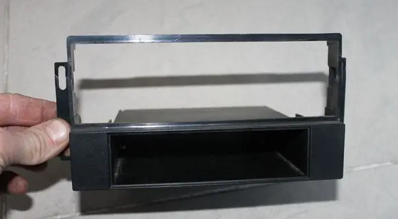 KIA Sorento Radio/GPS head unit trim RADIOREMELIS 1DIN