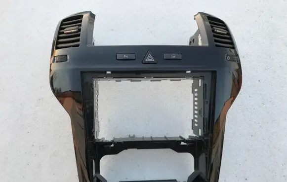 Opel Zafira B Radio/GPS head unit trim 13162554