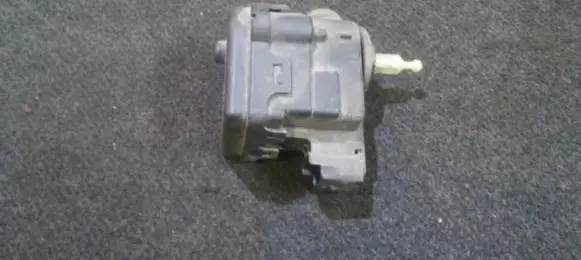Headlight level adjustment motor