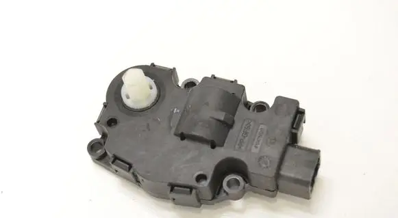 Nissan Qashqai Air flap motor/actuator K9749006