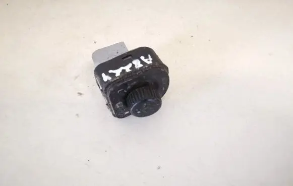 Volkswagen Golf V Wing mirror switch 1k0959565a