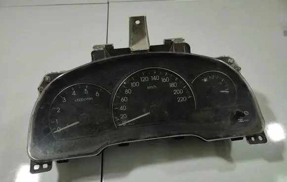 Toyota Avensis Verso Speedometer (instrument cluster) 838004530