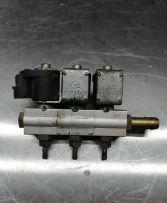 Mercedes-Benz SL R230 LP gas injector 110R000044