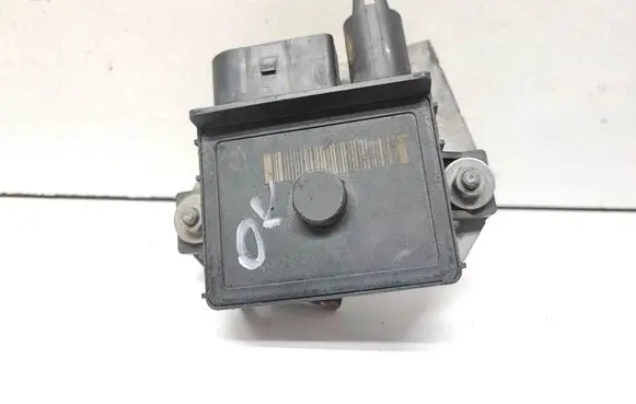BMW 1 E81 E87 Glow plug pre-heat relay 7798000