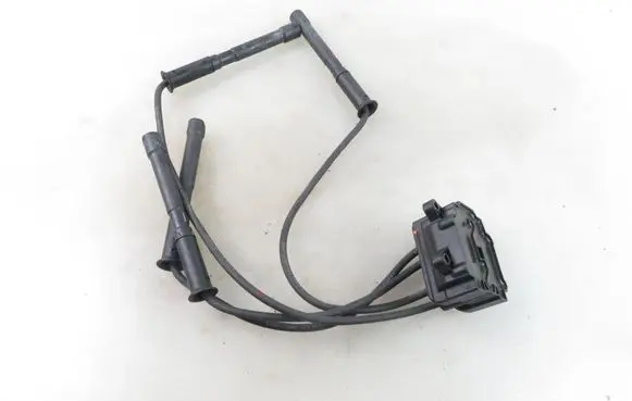 Renault Twingo I High voltage ignition coil 8200084401