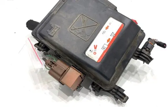 Peugeot 508 II Fuse box set 9804848580