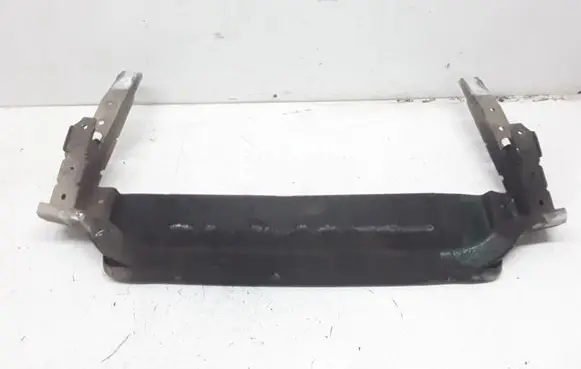 Volvo XC90 Bottom radiator support slam panel 